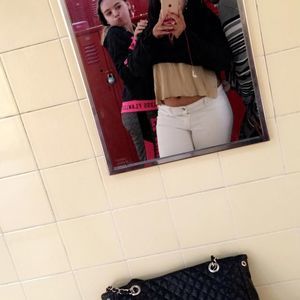 Meet your Posher, Ashanti